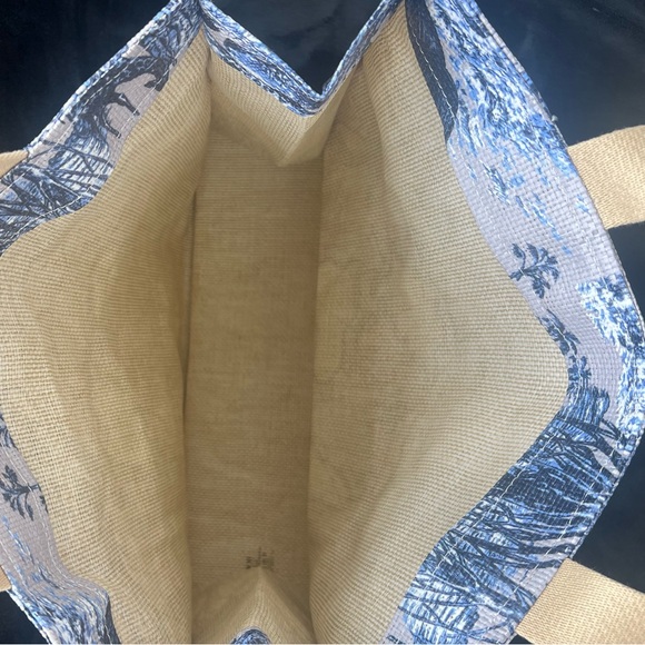 Dior Around the World Tote- NEW - Picture 4 of 6